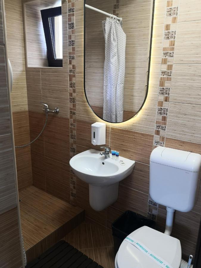 Pensiunea Clasic Busteni Bagian luar foto