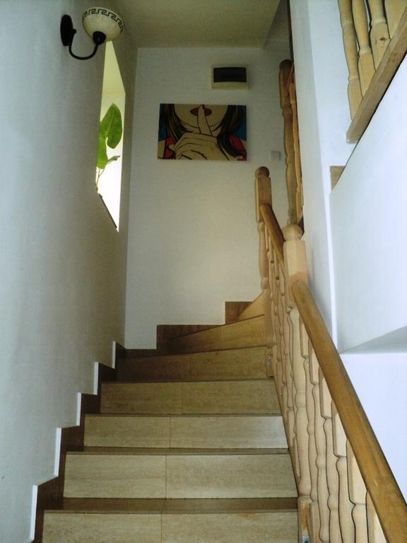Pensiunea Clasic Busteni Bagian luar foto